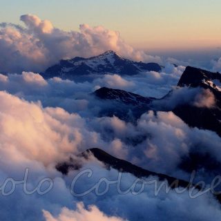 Nuvole nel Cima Asta