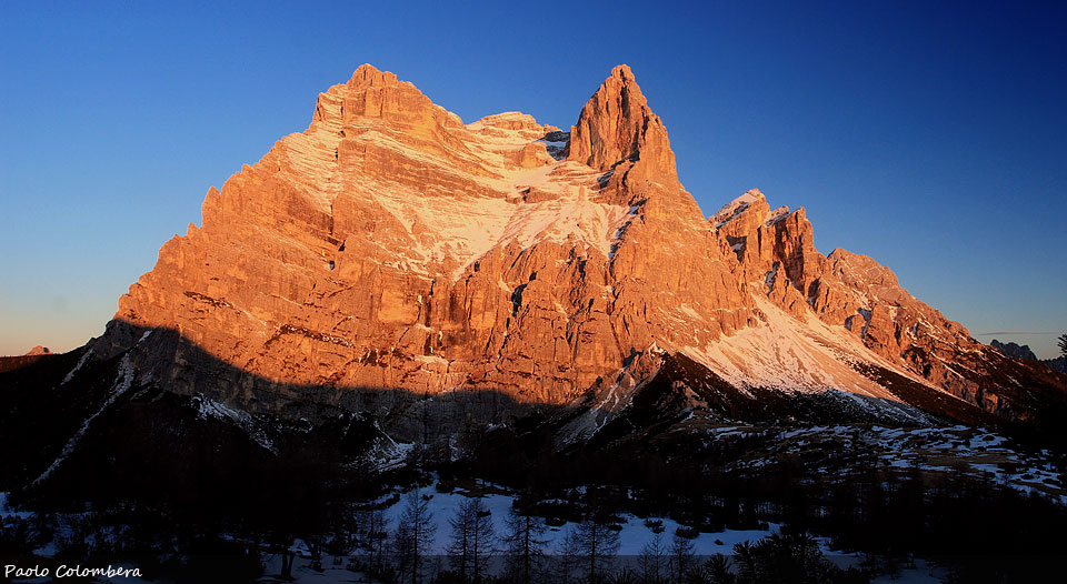 Il Pelmo all'alba